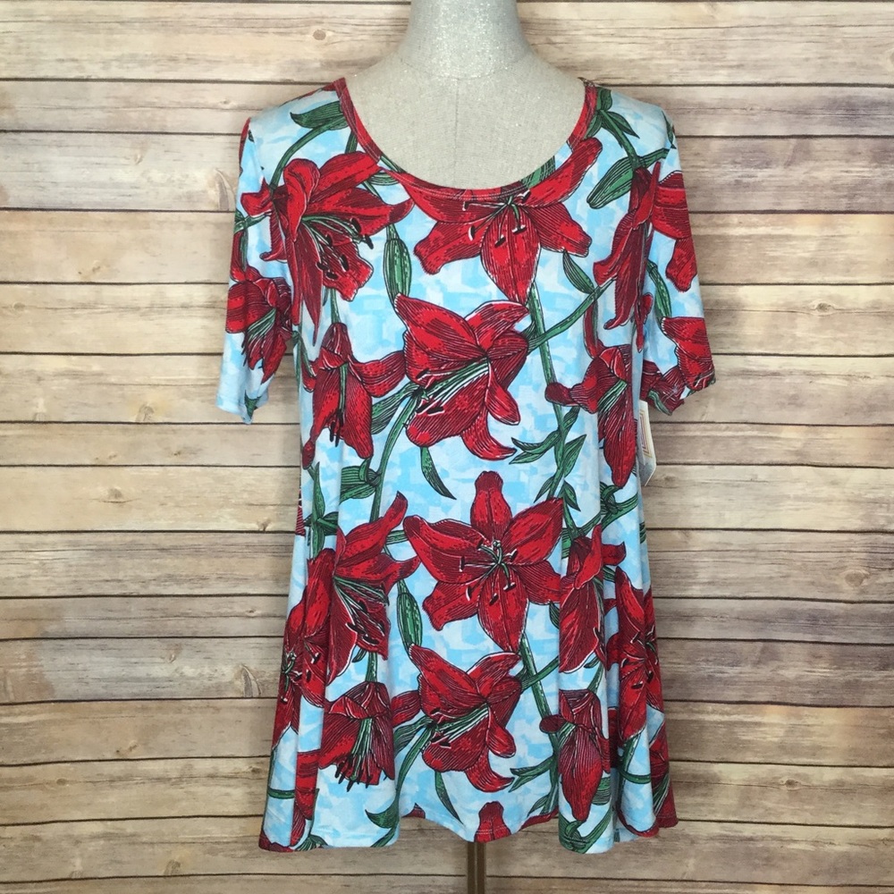 BNWT LuLaRoe Perfect T